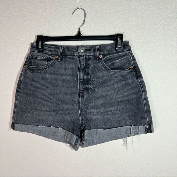 American Eagle Black Denim Stretch Cuffed Hi Rise Short Shorts Women's Size 2 - Picture 1 of 7